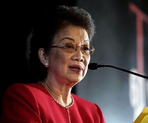 Corazon Aquino .